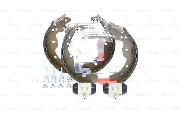 Set saboti frana 0 204 114 678 BOSCH - Material frictiune sabot frana/ sabot frana Set saboti frana 0 204 114 678 BOSCH - Material frictiune sabot frana/ sabot frana