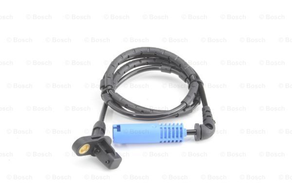 senzor,turatie roata 0 986 594 013 BOSCH - Control al dinamicii de rulare senzor,turatie roata 0 986 594 013 BOSCH - Control al dinamicii de rulare