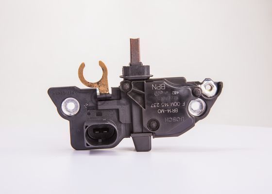 Regulator, alternator F 00M 145 237 BOSCH - Regulator tensiune