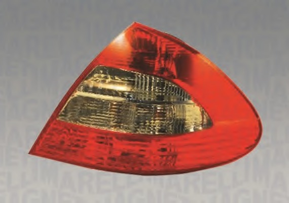 Lampa spate 715001032002 MAGNETI MARELLI - Stopuri / elemente Lampa spate 715001032002 MAGNETI MARELLI - Stopuri / elemente