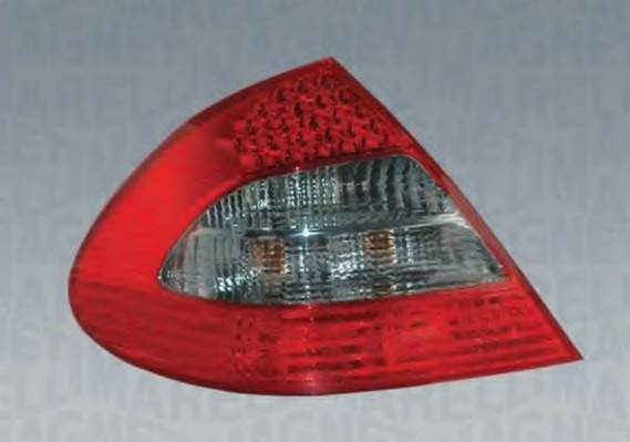 Lampa spate 715001032004 MAGNETI MARELLI - Stopuri / elemente Lampa spate 715001032004 MAGNETI MARELLI - Stopuri / elemente