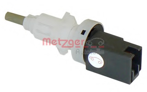 Comutator, actionare ambreiaj (Tempomat) / Comutator, actionare ambreiaj (comanda motor) 0911010 METZGER - Sistem de reglare a vitezei