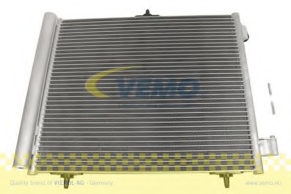 Condensator, climatizare V22-62-0002 VEMO - Radiator clima Condensator, climatizare V22-62-0002 VEMO - Radiator clima