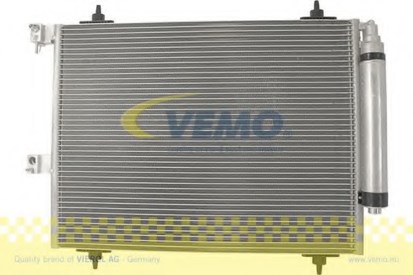 Condensator, climatizare V22-62-0008 VEMO - Radiator clima Condensator, climatizare V22-62-0008 VEMO - Radiator clima