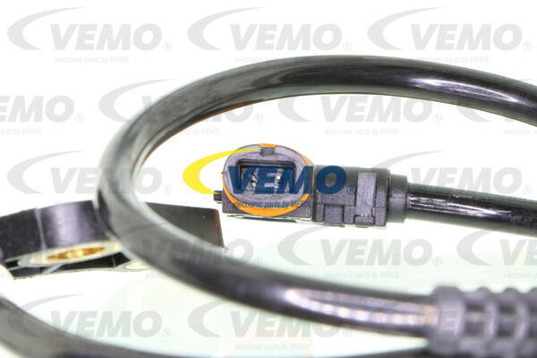 senzor,turatie roata V30-72-0170 VEMO - Control al dinamicii de rulare senzor,turatie roata V30-72-0170 VEMO - Control al dinamicii de rulare