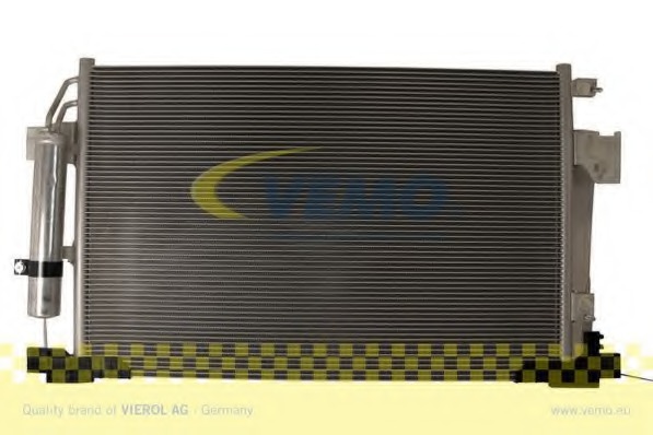 Condensator, climatizare V37-62-0004 VEMO - Radiator clima Condensator, climatizare V37-62-0004 VEMO - Radiator clima