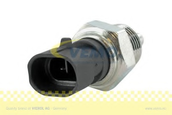Comutator, lampa marsalier V40-73-0040 VEMO - Intrerupatoare / relee / control Comutator, lampa marsalier V40-73-0040 VEMO - Intrerupatoare / relee / control